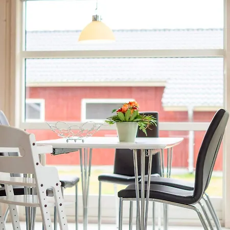 Cosy Coastal For 6 Guests 別荘 *